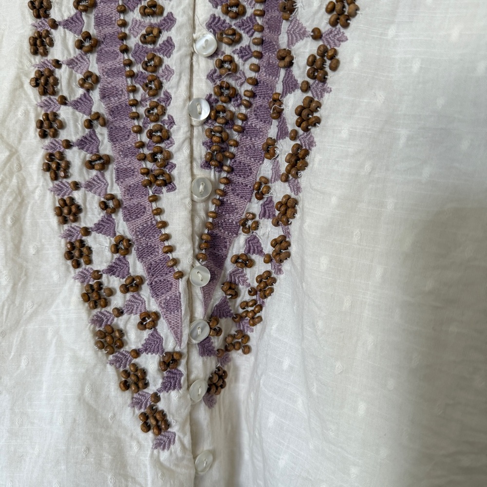 Embroidered Button Blouse - Picture 3 of 8